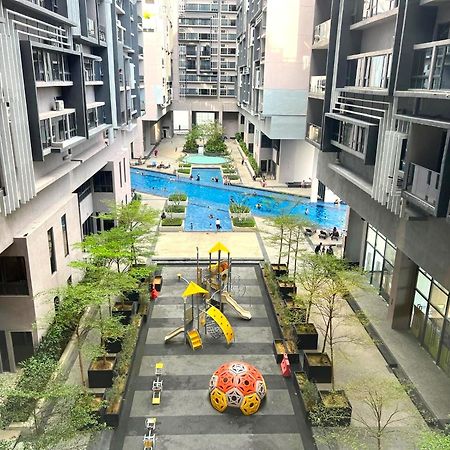 Imperio Residence Melaka Esterno foto