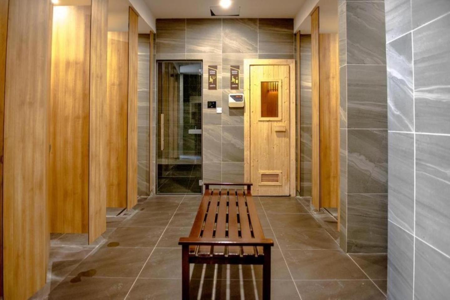 Imperio Residence Melaka Esterno foto