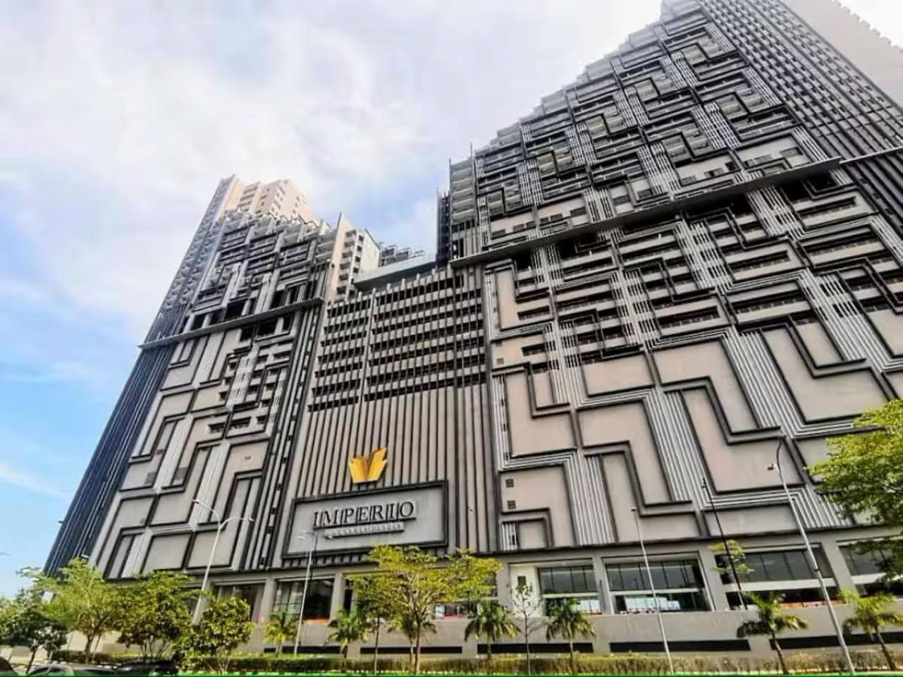 Imperio Residence Melaka Esterno foto