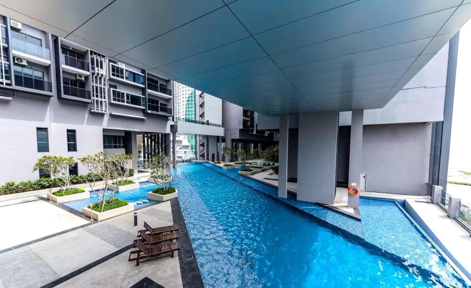 Imperio Residence Melaka Esterno foto
