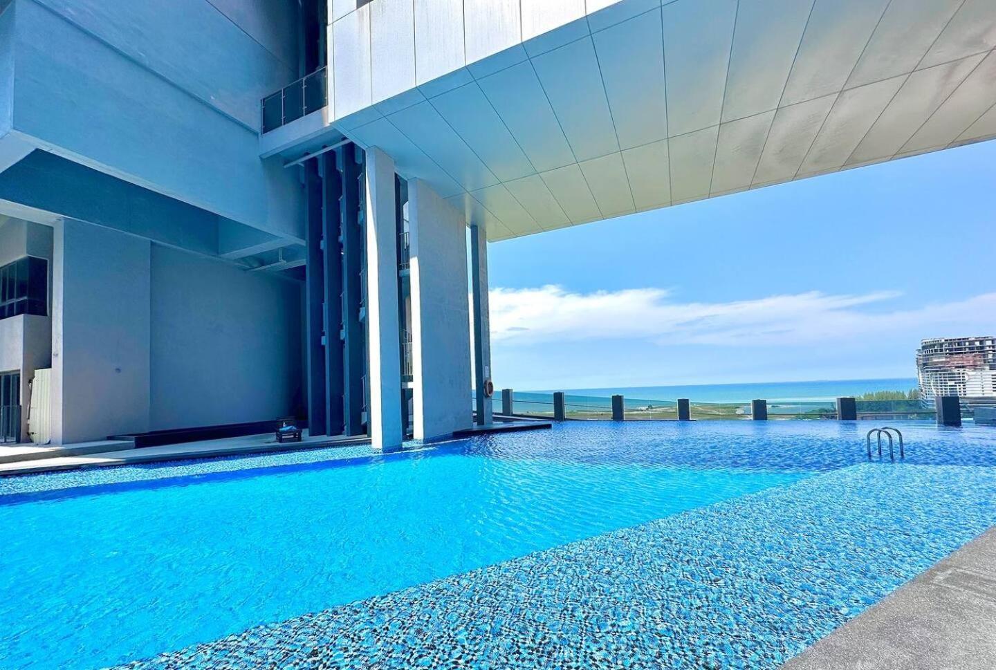 Imperio Residence Melaka Esterno foto