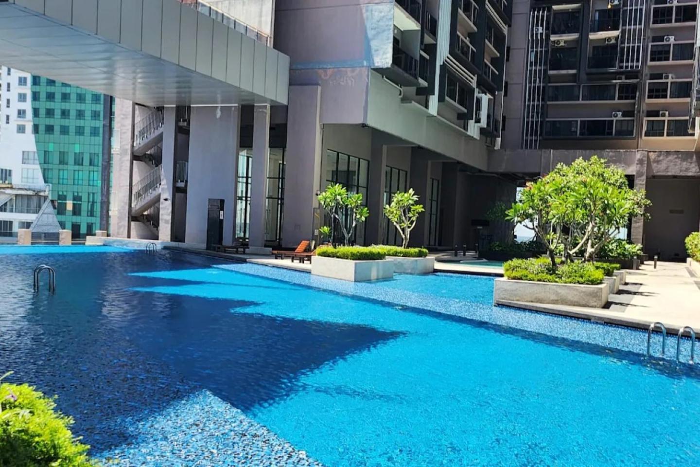 Imperio Residence Melaka Esterno foto
