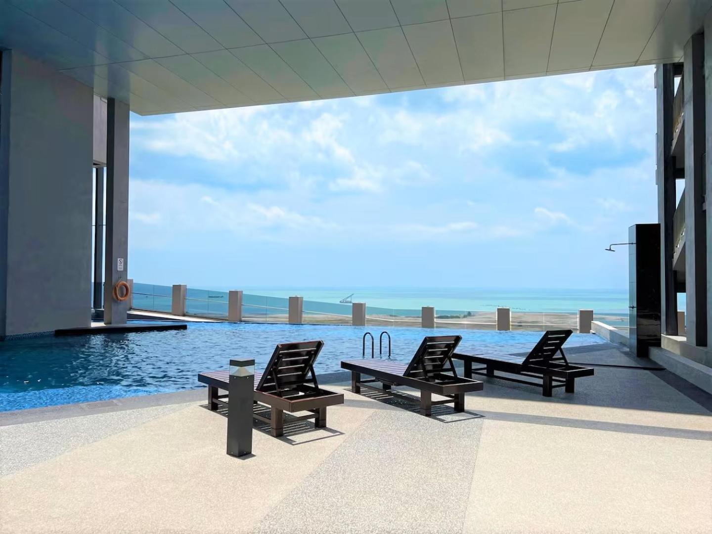 Imperio Residence Melaka Esterno foto