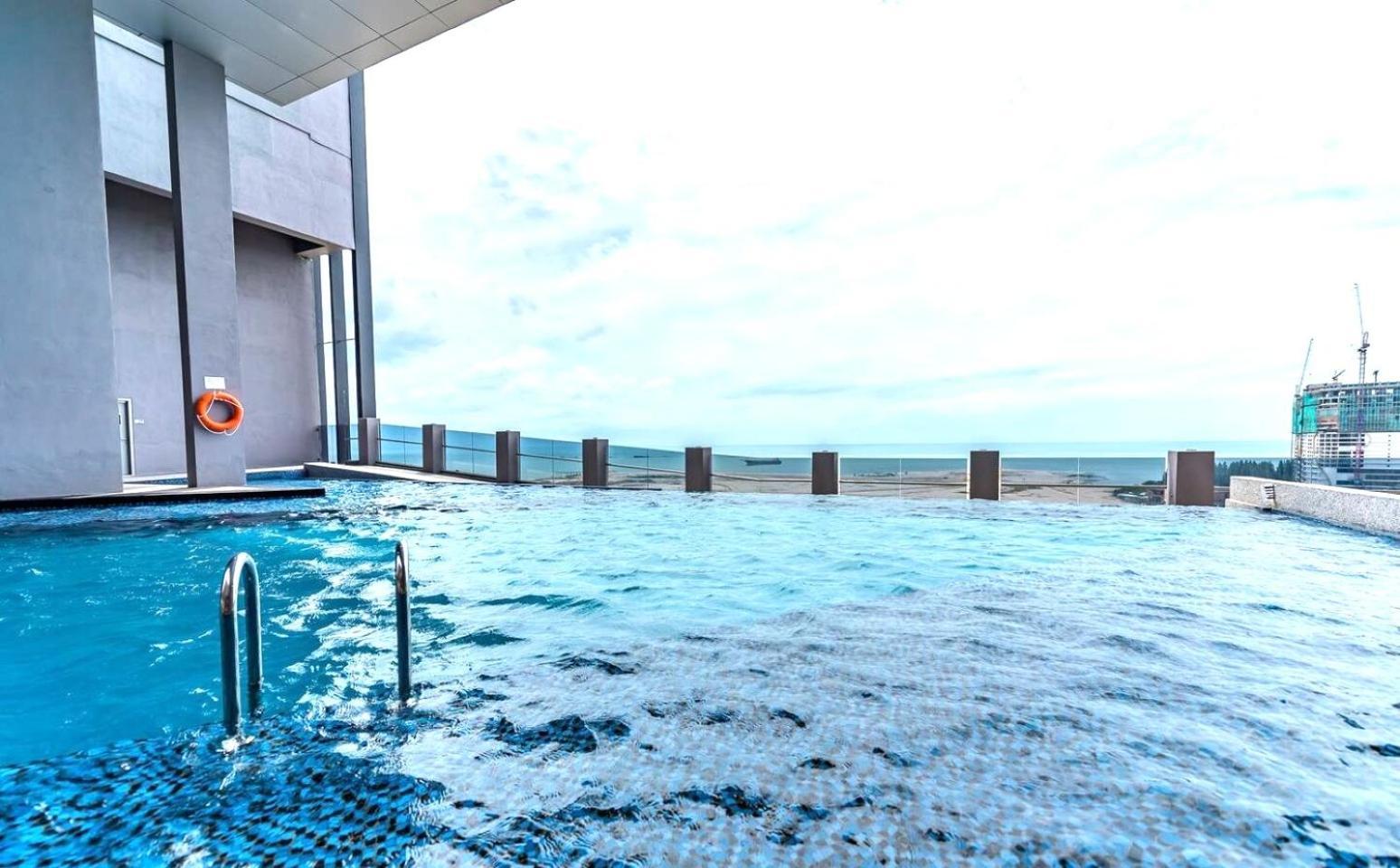 Imperio Residence Melaka Esterno foto